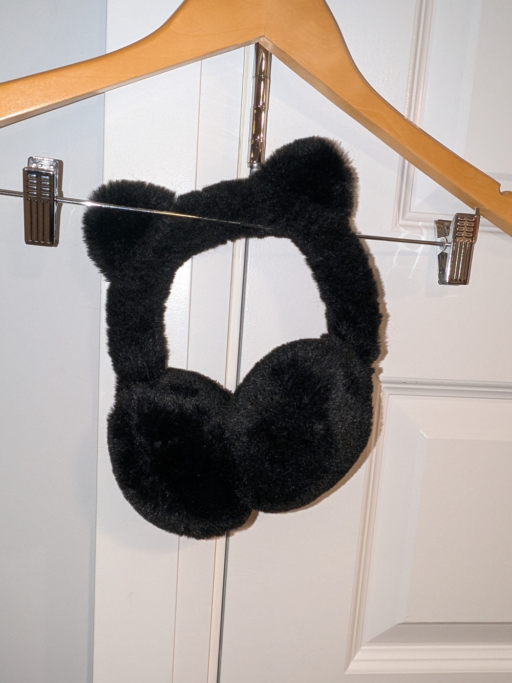 Plush Cat Ear Earmuffs - Black